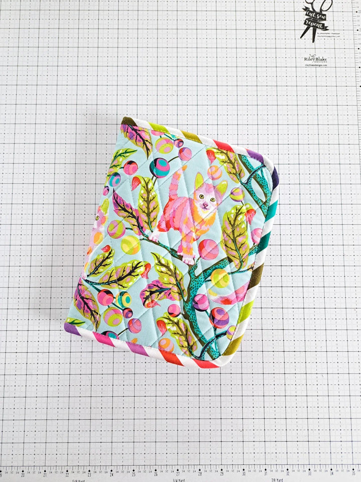 Atlas Zipper Case | Center Street Quilts